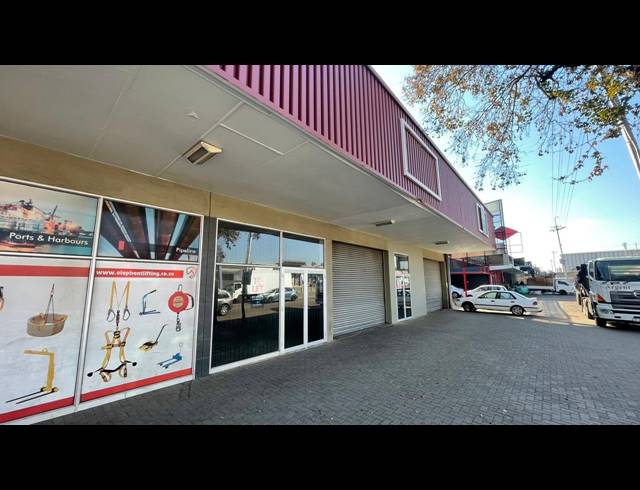 182M² RETAIL TO LET IN PRETORIA WEST